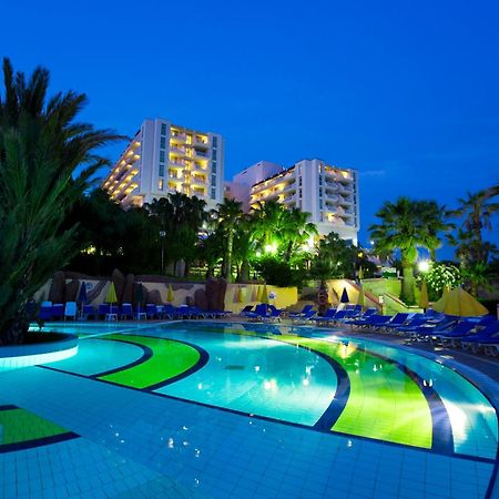 Fantasia Deluxe Hotel 쿠사다시 외부 사진