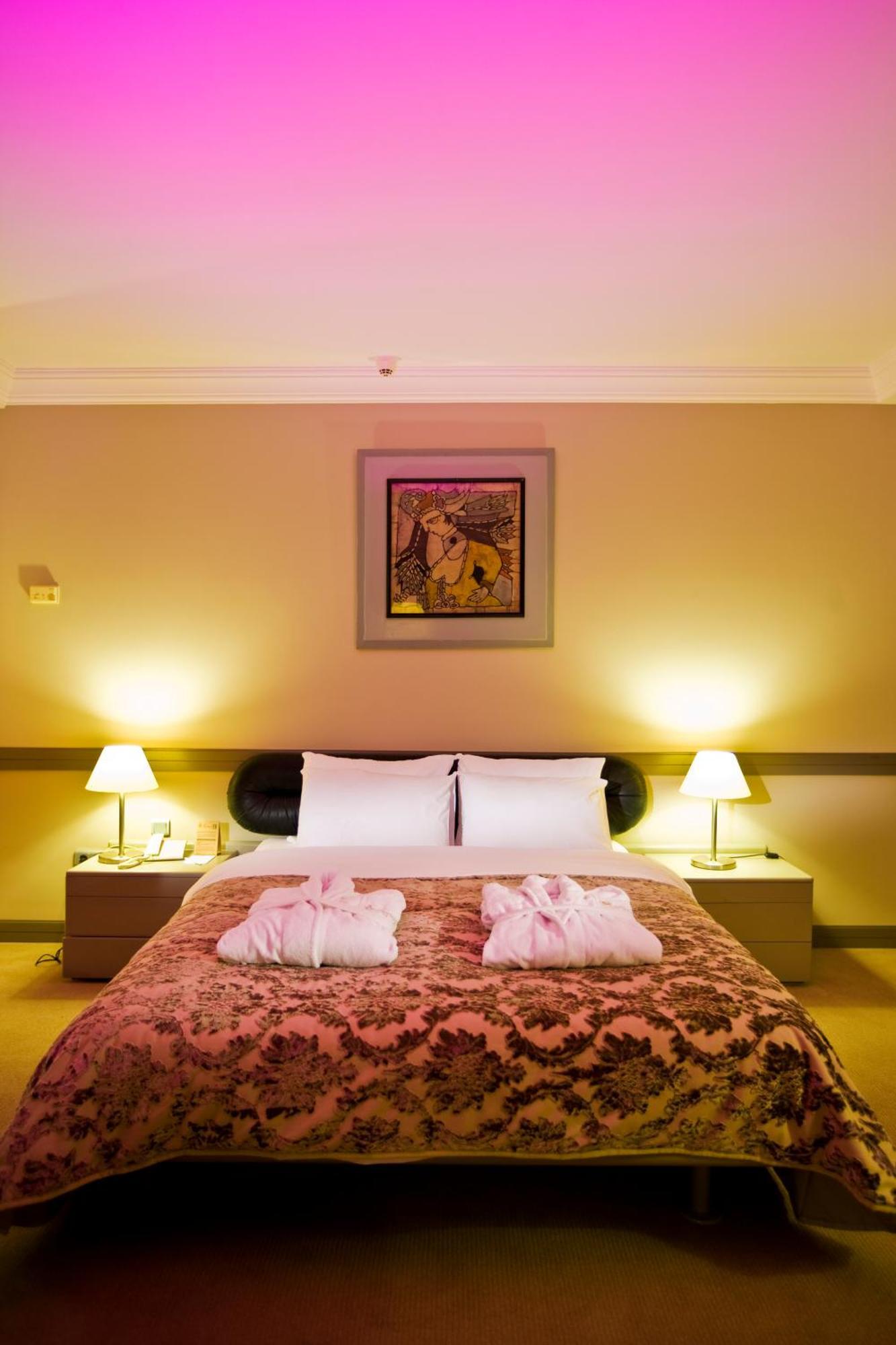 Fantasia Deluxe Hotel 쿠사다시 외부 사진