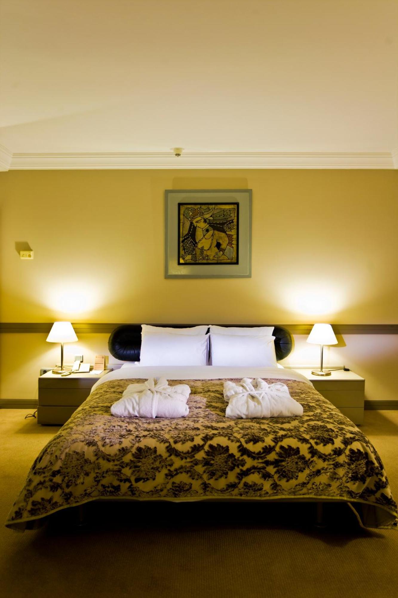Fantasia Deluxe Hotel 쿠사다시 외부 사진