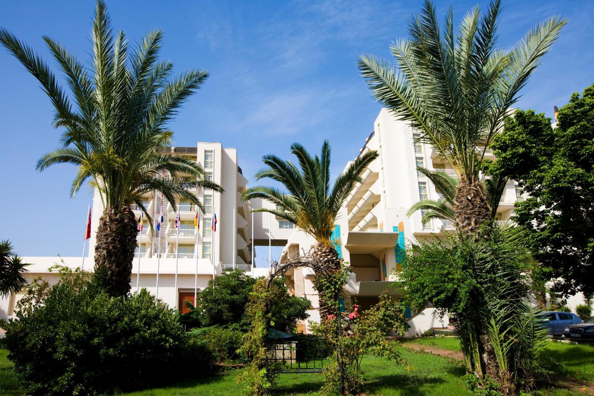 Fantasia Deluxe Hotel 쿠사다시 외부 사진
